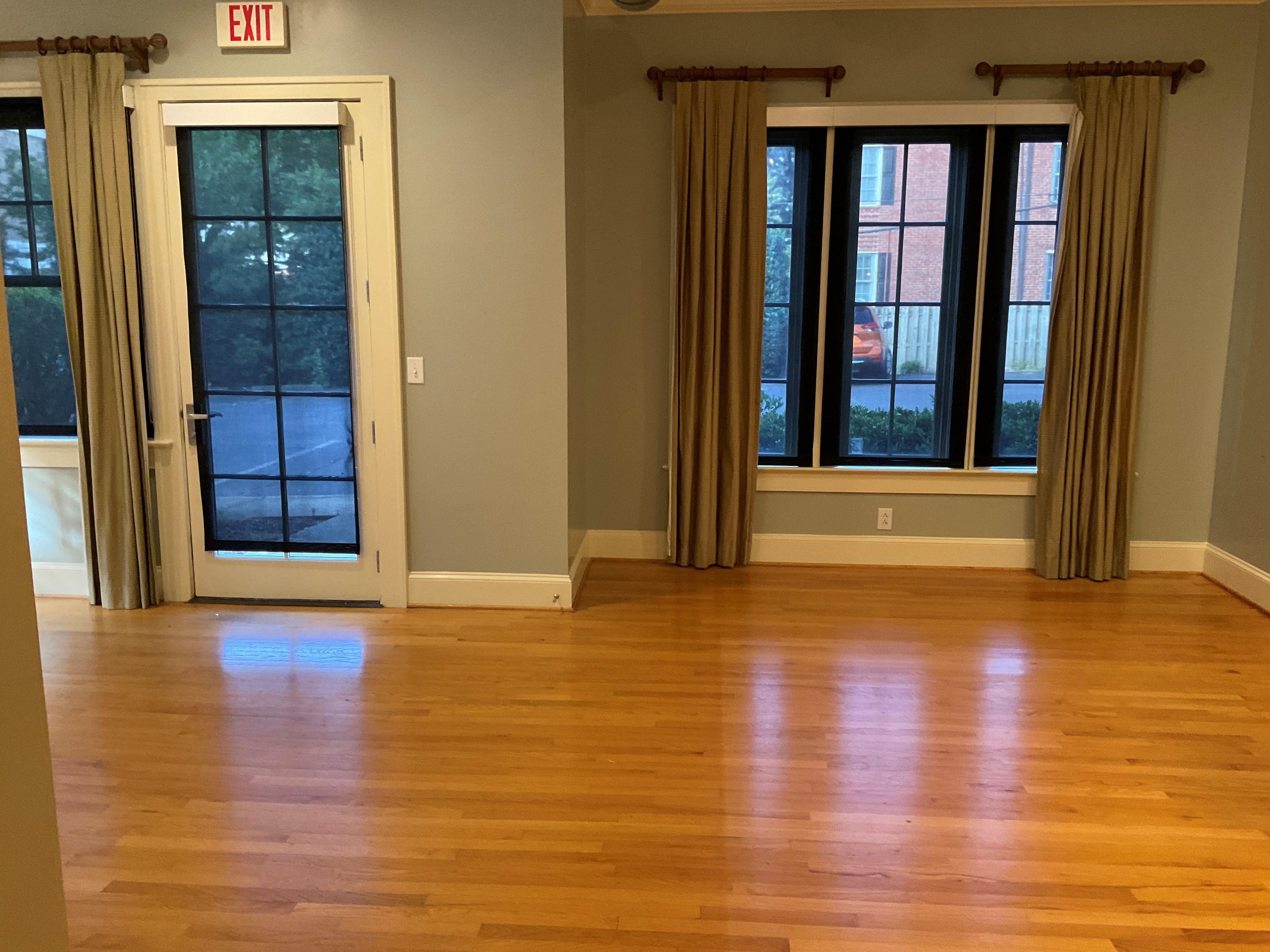 Office Space - 1338 Harding Place — aerial